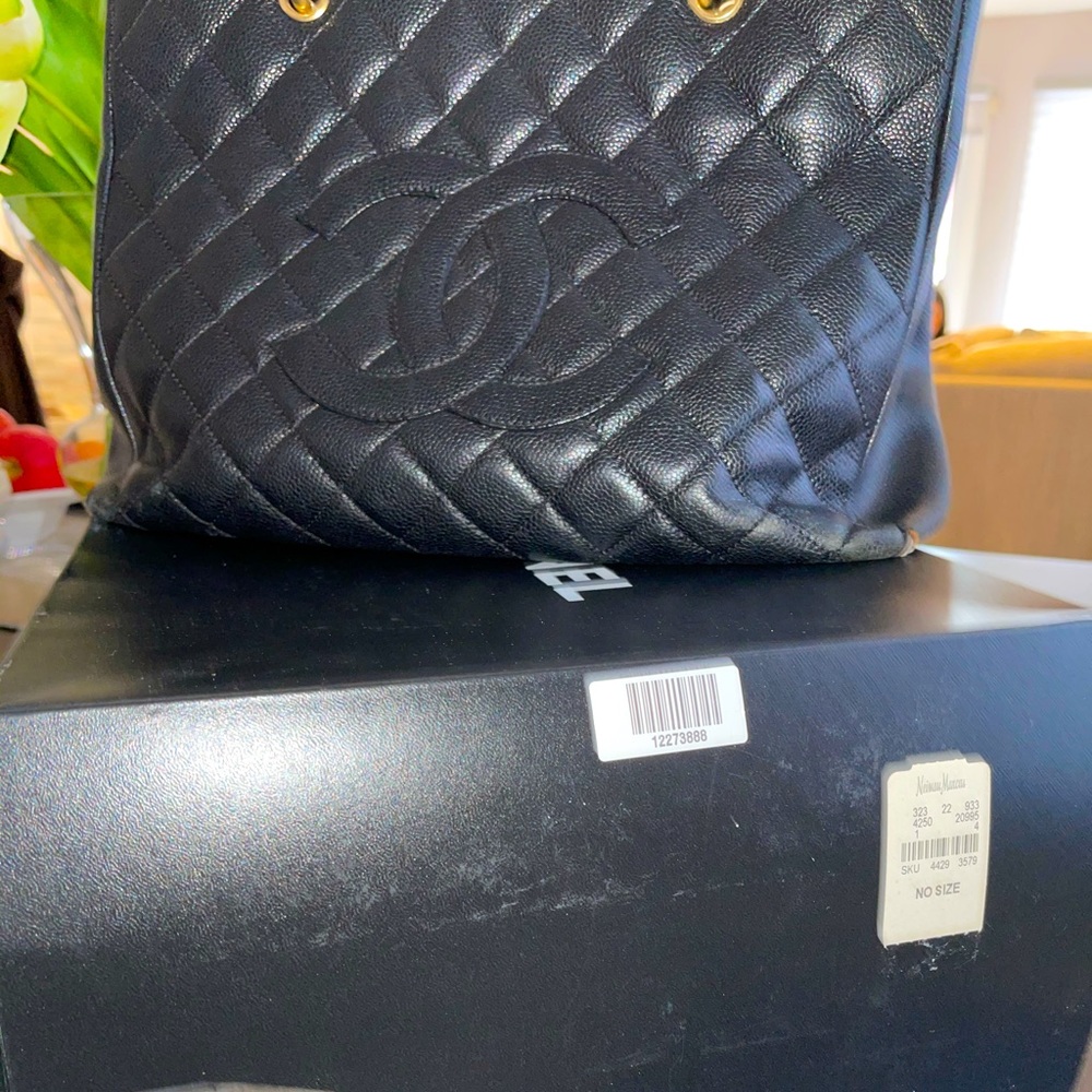 Chanel shoulder bag